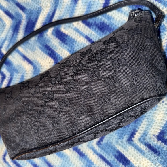 Gucci canvas baguette boat bag - Picture 2 of 3